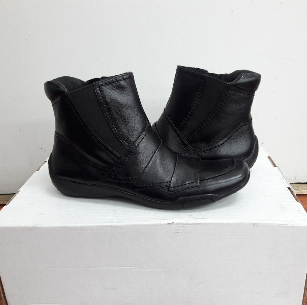Ros Hommerson leather boots